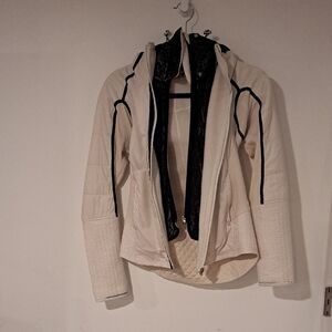 Women's White Lululemon Bundle Up Jacket with Black Lace Accents Sz 4